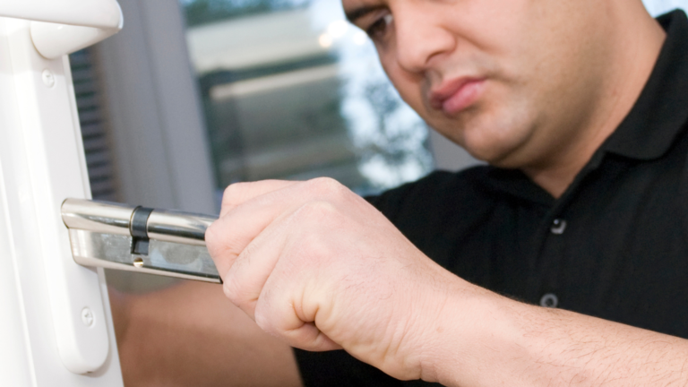 Reliable Commercial Locksmith Services in North Hills, CA